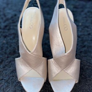 Nine & Co. Gold Shimmer Heels